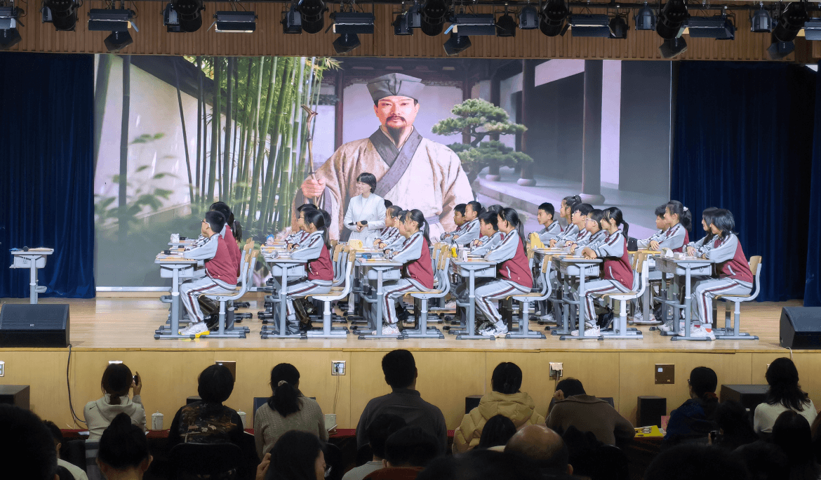 爱学助力海淀区人北实验学校AI语文实验课
